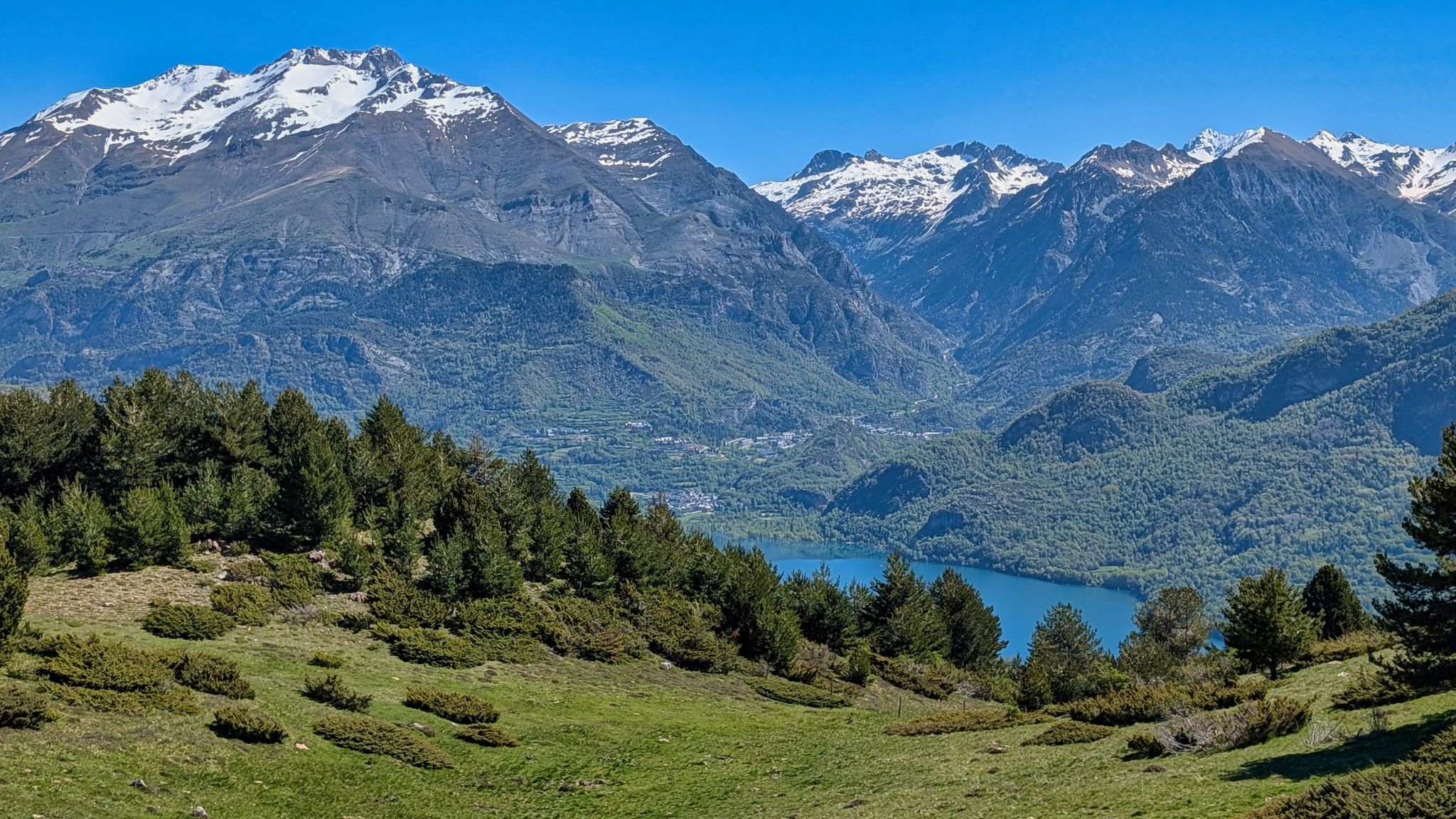 PXL 20250517 093038670