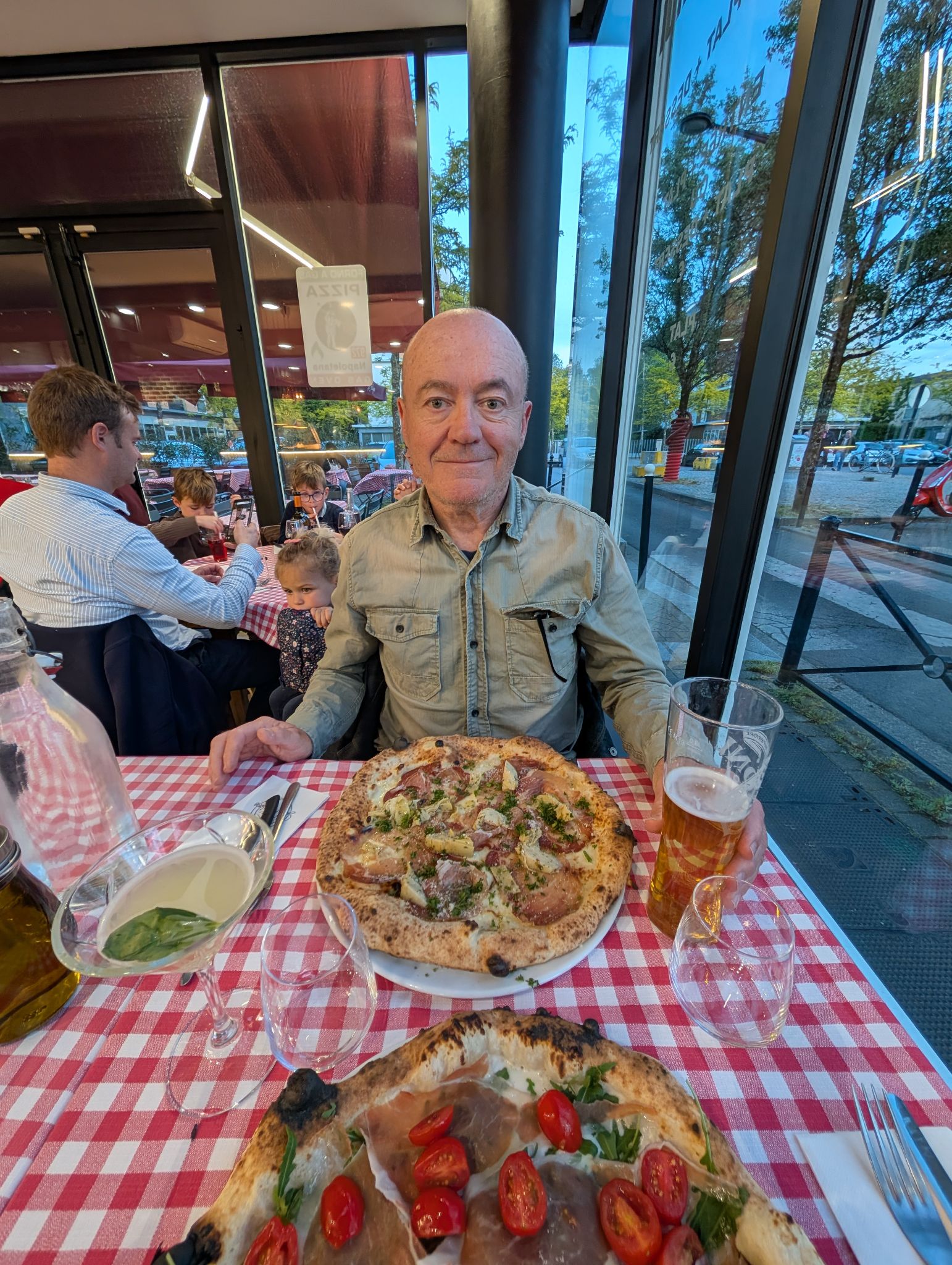 PXL 20250416 184819477