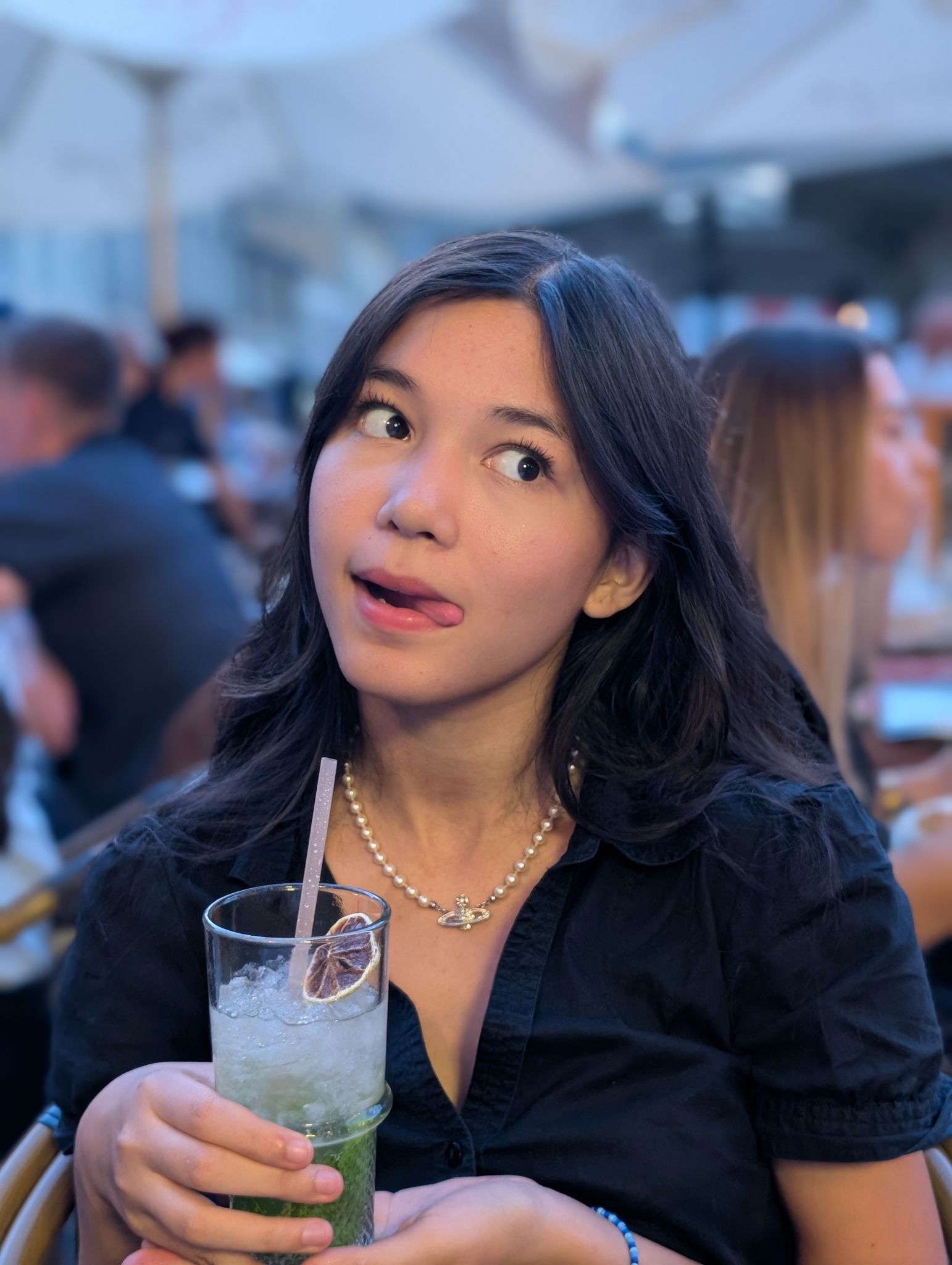 PXL 20250919 181245210.PORTRAIT