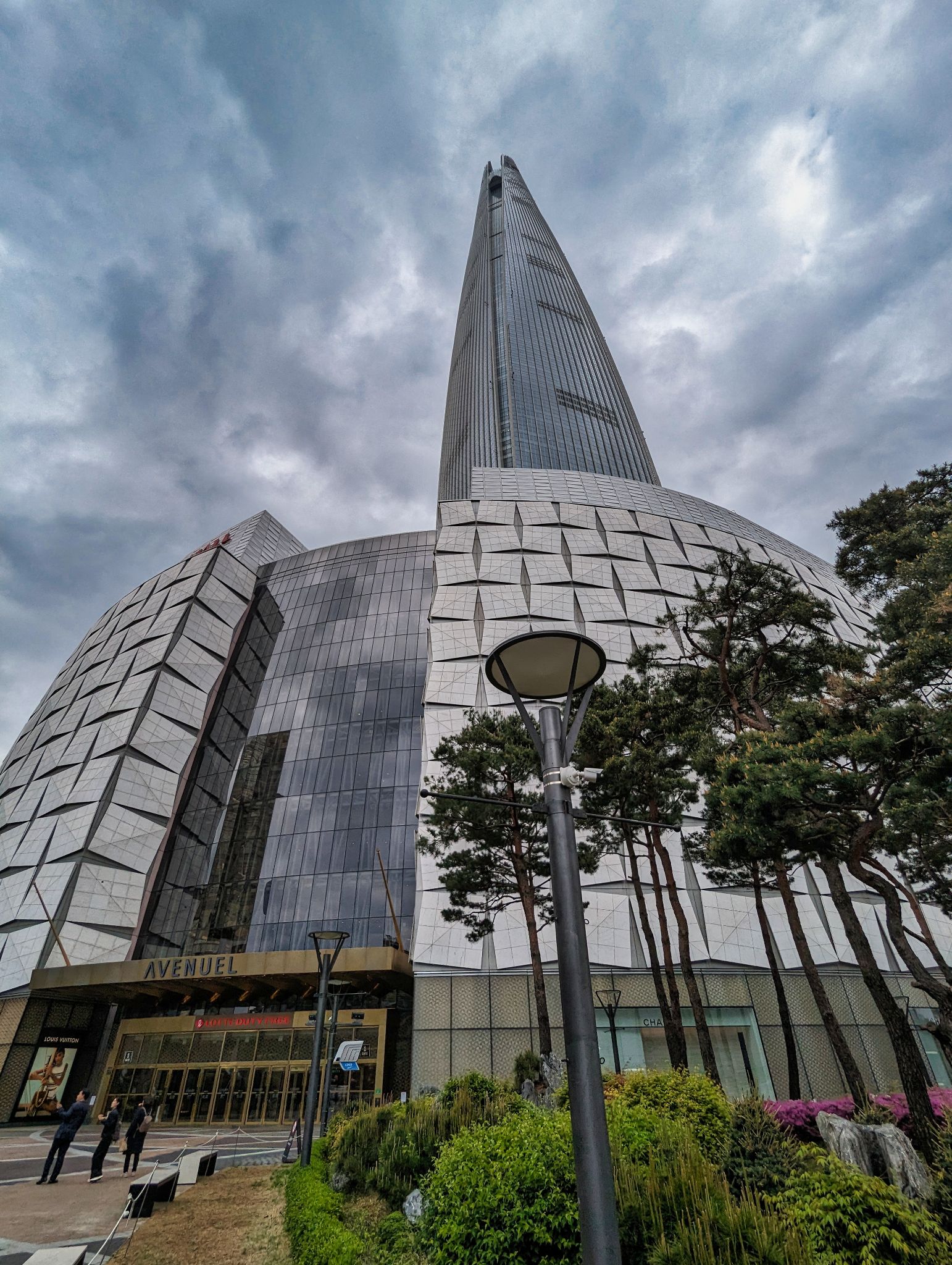 PXL 20240424 054557529