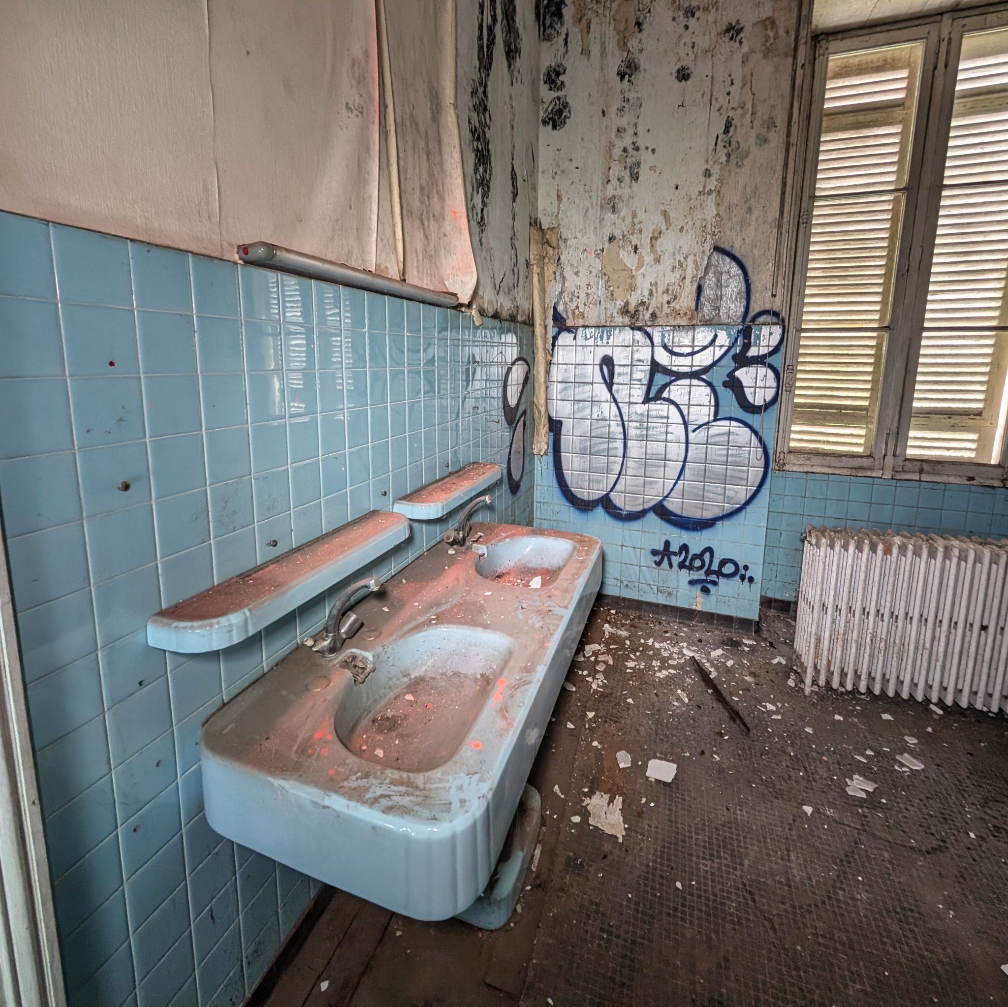 PXL 20250928 115845837