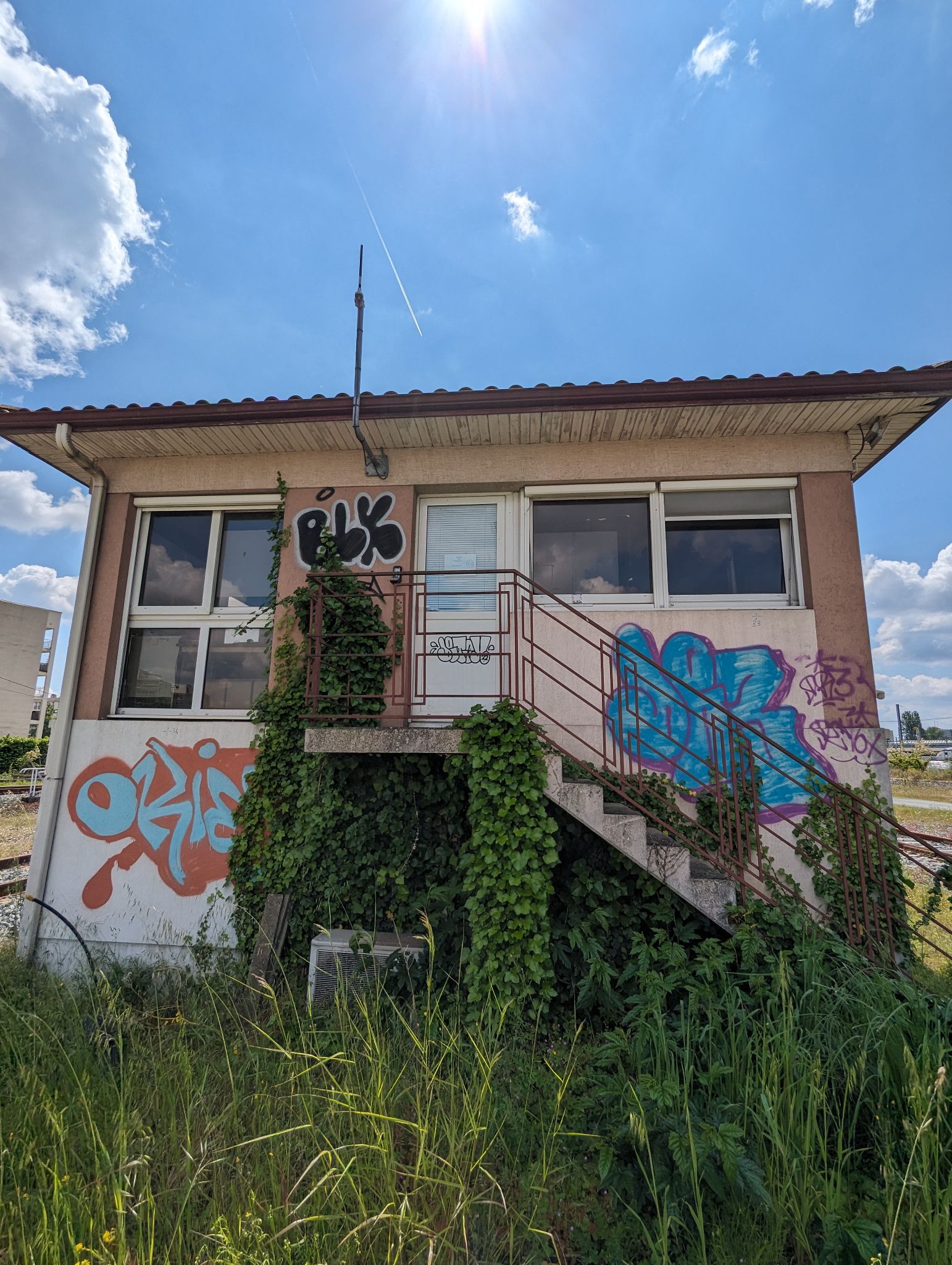 PXL 20240508 124918723