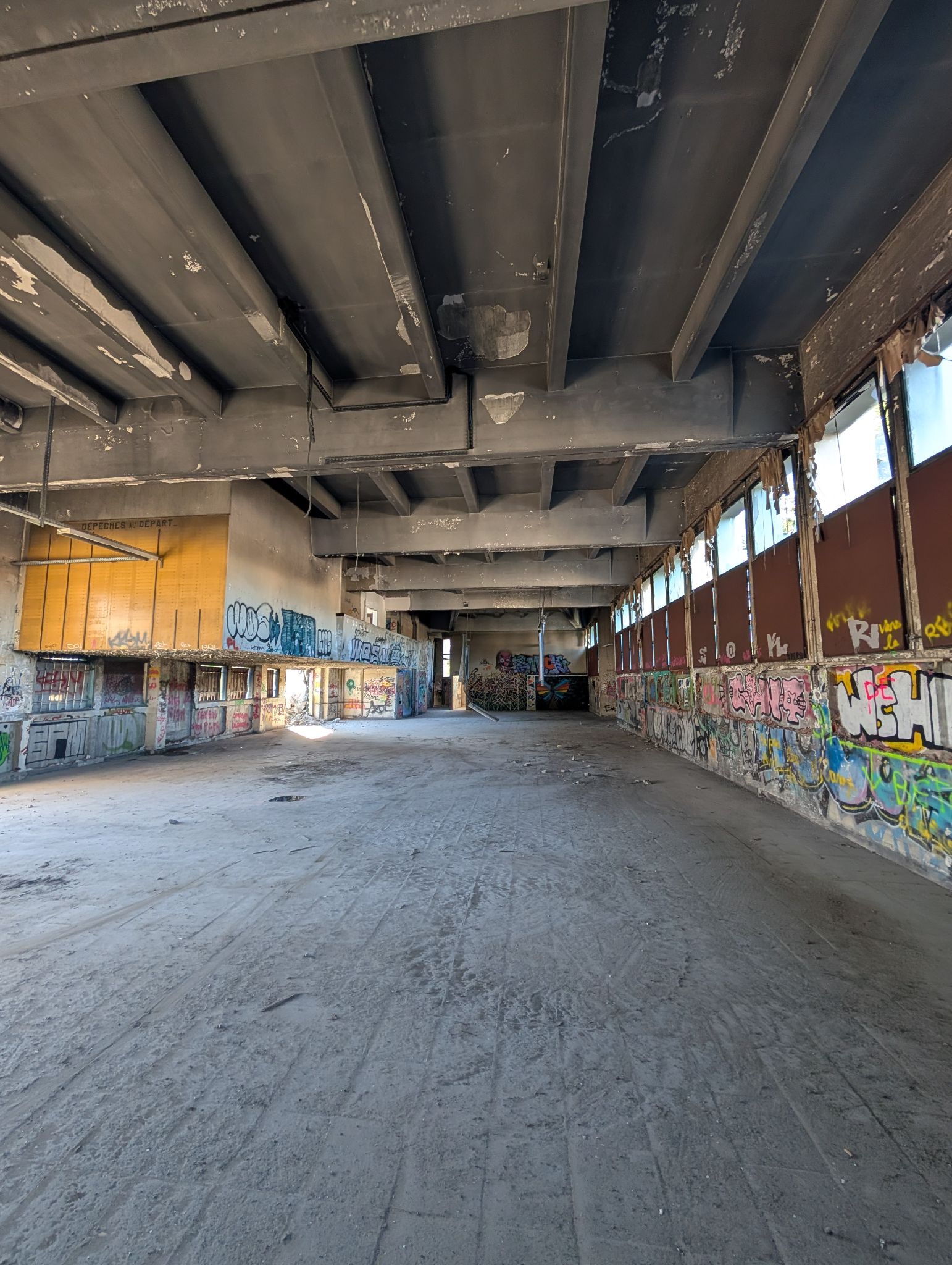 PXL 20251122 124748978.MP