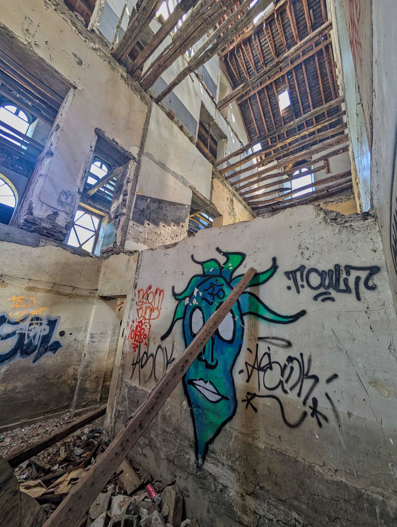 PXL 20250830 133315856