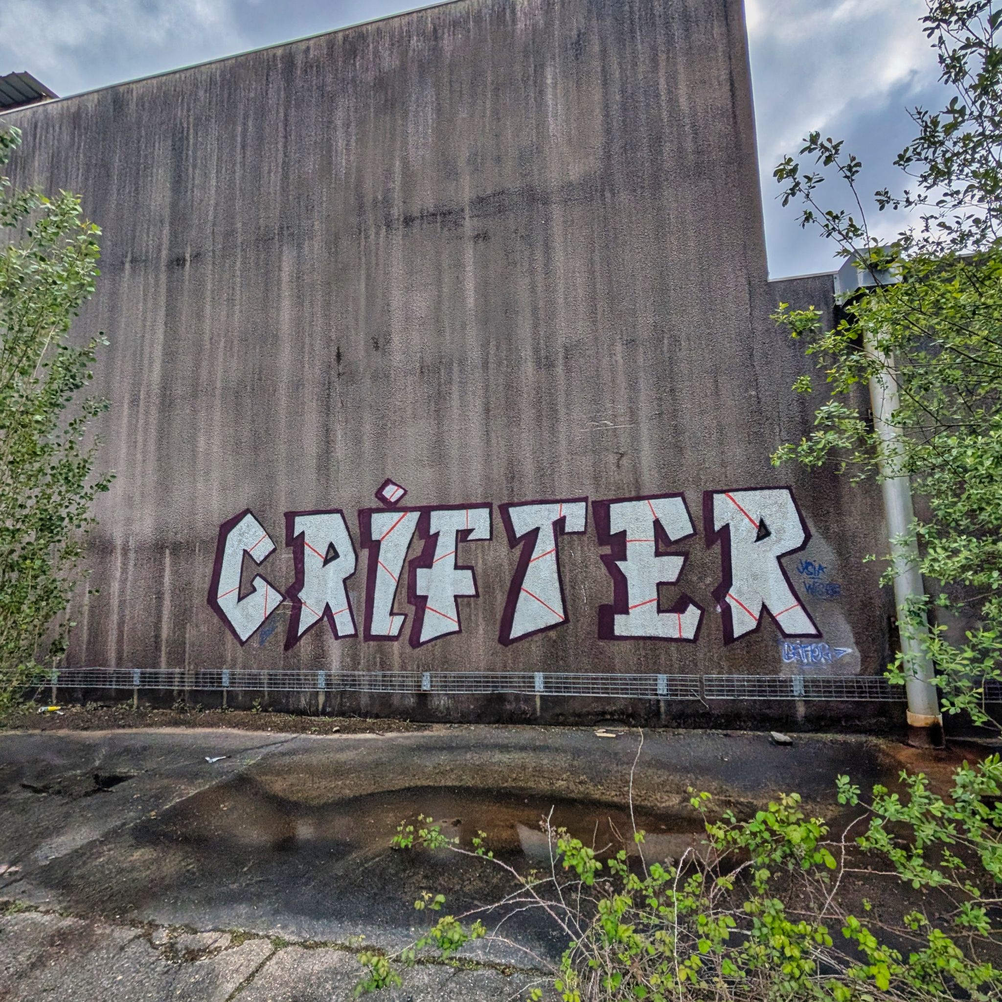 PXL 20250427 094203385