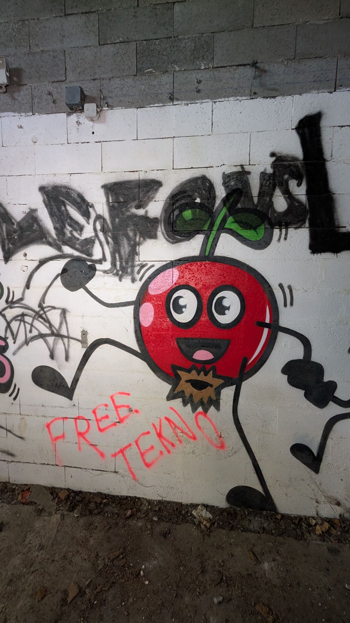 PXL 20260416 131827233